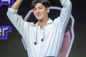 Ji Chang-wook Instagram - Salamat po Pilipinas
필리핀에서의 첫 팬미팅. 너무너무 행복했어요 :) 감사합니다💕