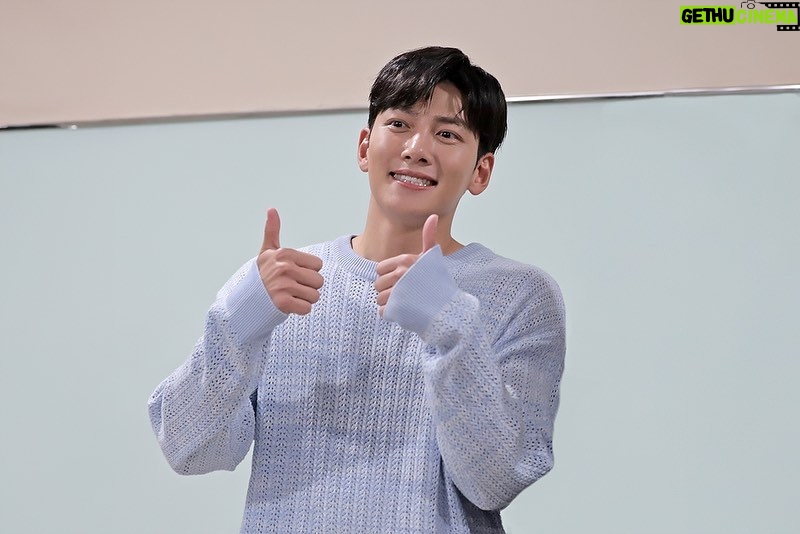 Ji Chang-wook - 1.8 Million Likes - Salamat po Pilipinas
ķ리ķģģģ 첫 ķ¬ėÆøķ
. ė묓ė묓 ķė³µķģ“ģ :) ź°ģ¬ķ©ėė¤š