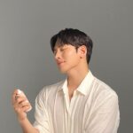 Ji Chang-wook Instagram - 빛나는 오늘하루도 마무리!! 🧡 #벨로유 @bello.u_kr