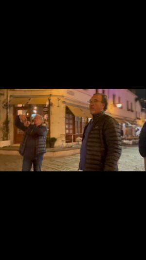 Jim Belushi Instagram - Edi, I can’t find the hotel!!

@ediramaal