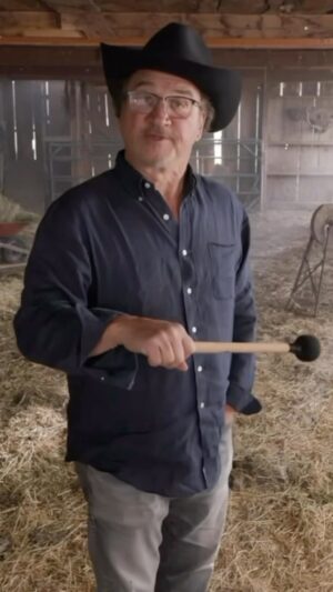 Jim Belushi Instagram - Streaming on @streamonmax !! 🪴