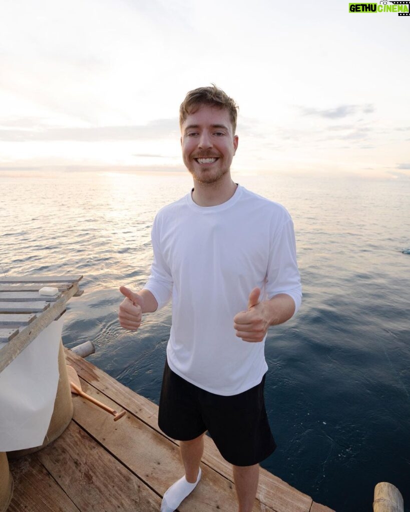 Jimmy Donaldson Instagram - New vid up, we spent 7 days at sea on a tiny raft lol