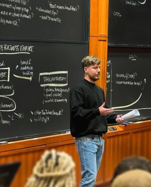 Jimmy Donaldson Instagram - I taught a class at Harvard which is pretty funny because I dropped out of college after only going for two weeks haha
