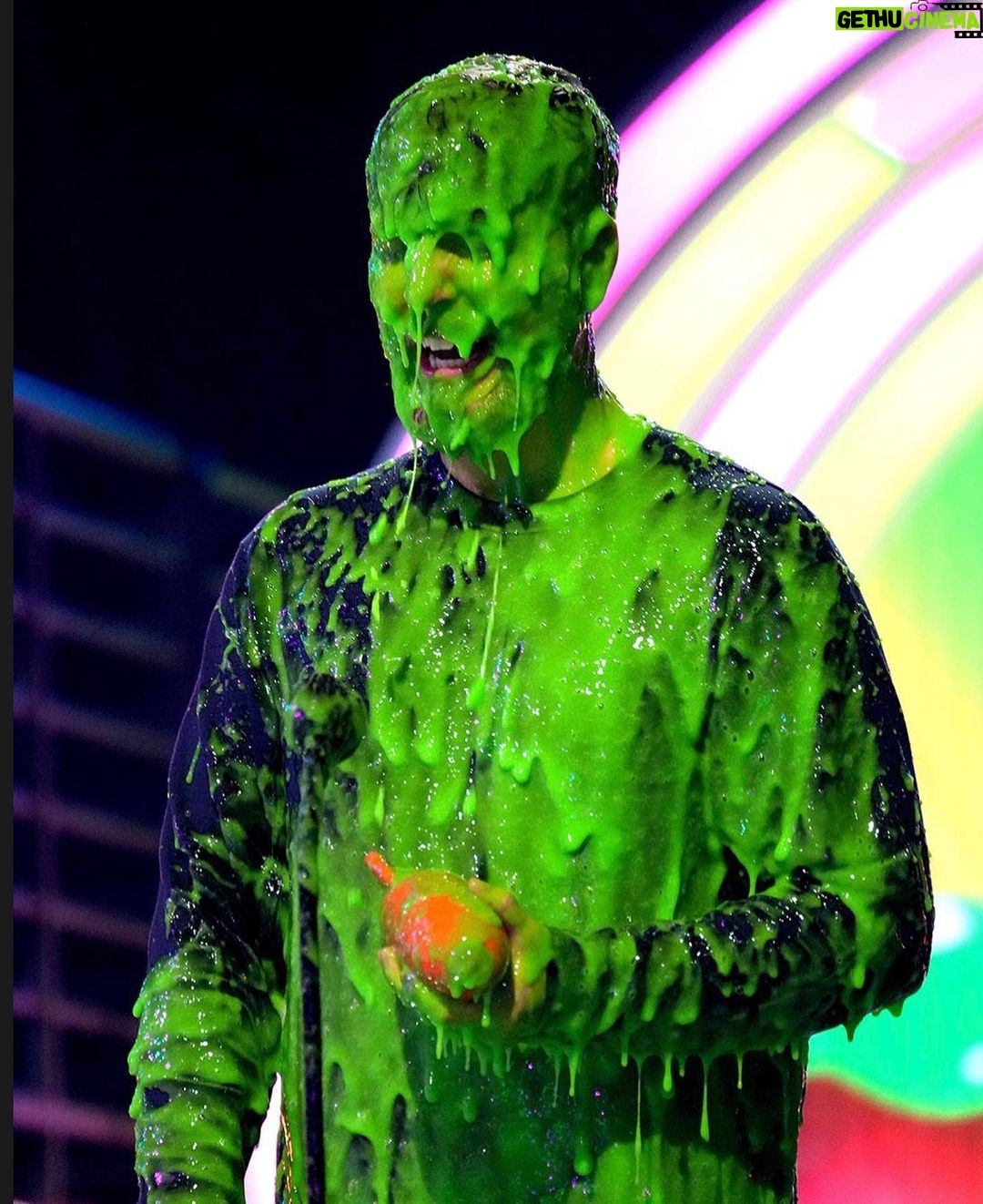 Jimmy Donaldson - 2.9 Million Likes - I won a kid’s choice award, thx gamers