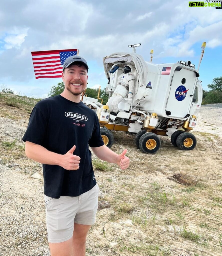 Jimmy Donaldson Instagram - In the new video I 1.) Joined the NFL for a day 2.) Dug up a real dinosaur bone! 3.) Drove NASA’s new moon rover 4.) Hand modeled with the world’s highest paid hand model And so much more! Go watch :D