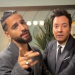 Jimmy Fallon Instagram - Según Quién Don Juan (@maluma) and Don Jimmy ✊✊✊💪 #FallonTonight The Tonight Show Starring Jimmy Fallon
