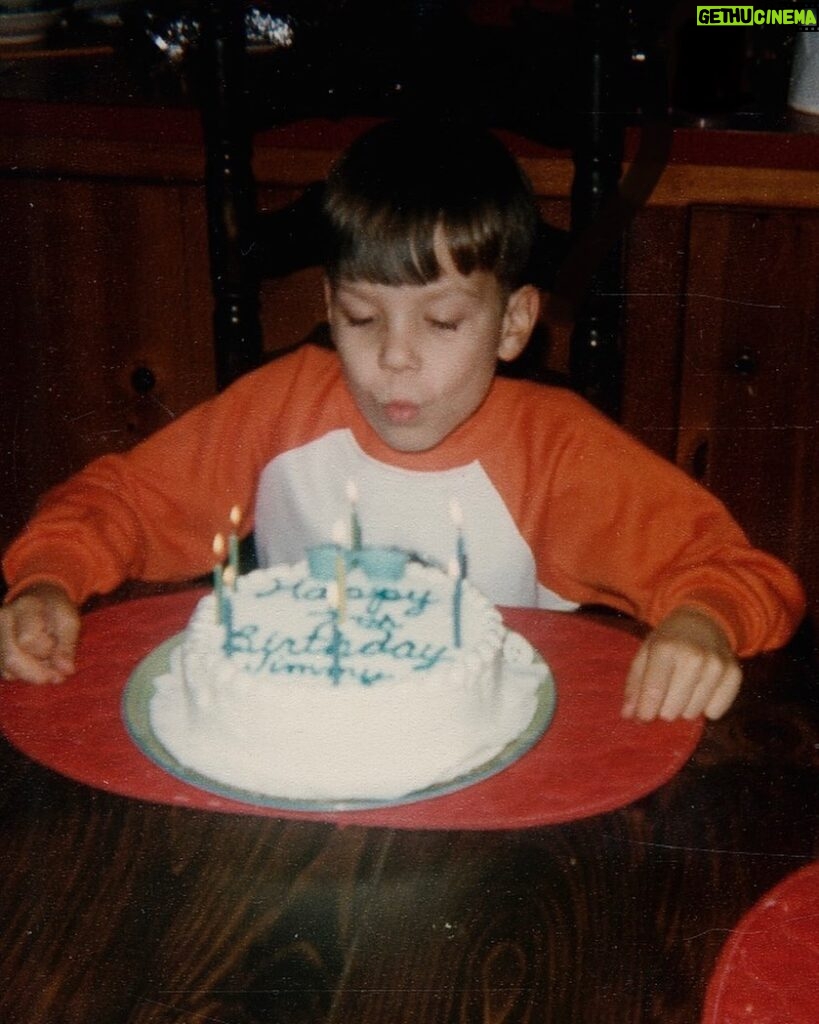 Jimmy Fallon Instagram - Since I can remember my parents always got me an ice cream cake for my birthday. Lucky kid. Keeping ice cream cakes in business since 1974. (Thank you all for the birthday love.) #49