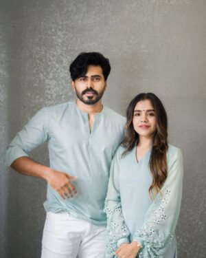 Jisma Jiji Instagram - Partners in " Making dreams come true "

Clicked - @athul_krishna________
Vimal's costume - @acornfashion_mens
Jisma's costume - @pastelsandmore__
Styling - @stylewithandriya @andriya_nunez 

#fashionista #couplefashion #couplepics #lovestory