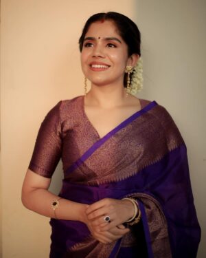 Jisma Jiji Instagram - With Husband @vimal_kumar_online  Photography : @athul_krishna________ 
Styling : @stylewithandriya 
MUA: @gopzmeow 
Jisma’s saree : @meadow_by_priyanka
Blouse stitched @acornfashionlines 
Earring: @zorros_jewelstore
Bracelet: @accessorize_with_ruhnaal
Vimal’s: @acornfashion_mens #lovestory #jismavimal
