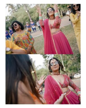 Jisma Jiji Instagram - " तू मोहोब्बत से कोई चाल तो चल,
हार जाने का हौसला ही मुझे " 

Haldi Shot by : @sk_abhijith
Haldi Stylist of jisma: @stylewithandriya @andriya_nunez
Haldi Styling for Vimal: @jisma_jiji_kizhakkarakattu
Haldi makeover: @hair.and.makeup.by.sree
Events: @shufflevents
Lehenga: @acornfashionlines