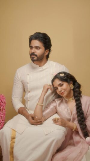 Jisma Jiji Instagram - First ONAM together…
 Styled by: @stylewithandriya @andriya_nunez 
Stills: @sk_abhijith 
MUA: @brahma_hairandmakeup 
Studio: @tinyturtle.media 
Jisma’s Outfit: @kalaakaari
Jewellery: @kallarackalladiescollection 
Vimal : @house_of_vandy
Video: @vishnu.chandrabose 
Editor: @sandesh.rajeev
Assistant Stylist: @eb___it