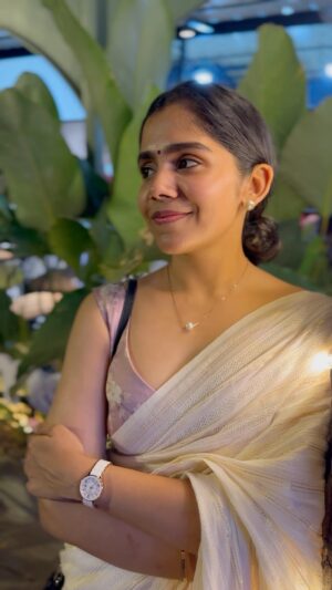 Jisma Jiji Instagram - 🌸 Saree : @house_of_shalabam