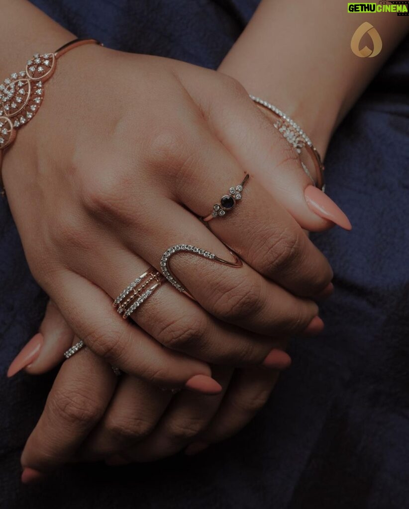 Jisma Jiji Instagram - For me, jewellery should be one-of-a-kind. Whether its a delicate or bold statement piece, @lakshmijewellery916 has just the perfect piece you’re looking for. From antique jewellery to diamonds & designer pieces, they have it all & that too at the lowest making charge of all ! Visit @lakshmijewellery916 today, to find your timeless beauty ! Jewellery from : @lakshmijewellery916 Costume courtesy : @thunnal