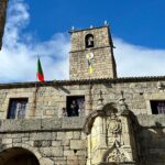 Joana Alvarenga Instagram - Um linda e pequena aldeia chamada Castelo Novo🫶🇵🇹❤️ Onde moram pessoas orgulhosas da sua aldeia, super simpáticas que nos receberam com o maior carinho e simpatia. Os primeiros dias de muitos num projecto que está a chegar. #aldeiashistoricasdeportugal #portugal #castelonovo #historia #beiras #newproject #serie #tv #actress Aldeia de Castelo Novo