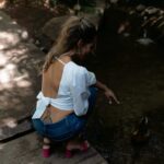 Joana Alvarenga Instagram - A liberdade e a fé, é a ave que sente a luz e canta quando a madrugada ainda está escura! By Tagore . #nature #freedom #peace #bird