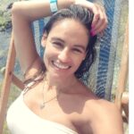 Joana Alvarenga Instagram - Golden hour 🧡☀️🙏🐚🐠💙