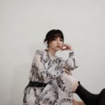 Joanne Missingham Instagram - ALLSAINTS的經典剪裁一看到就覺得會是我衣櫃的衣服～搭配獨特印花，似乎讓我增添了一點點率性和帥氣😎 一起穿上ALLSAINTS全新秋冬系列，擺脫規範束縛，詮釋新時代自由不羈反叛生活態度～全新秋冬系列已於ALLSAINTS 服飾及飾品專門店上市❤️ @allsaintstaiwan @allsaints_style #allsaintstaiwan