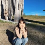 Joanne Yang Instagram - 妹妹說： 心情比較好， 感覺運勢也會變得比較好🏖️😉🌻🧡 #開開心心 #超強運勢