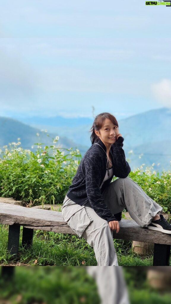 Joanne Yang Instagram - 週末的露營🏕️時光～🥞🍣🍖🍳🍞 #拜訪陽光☀️ #陽光不在台北 #回來就陰天