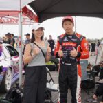 Joanne Yang Instagram - 臺灣第一次舉辦世界飄移錦標賽 D1 GRAND PRIX 一定要來朝聖的吧～ 各國厲害的車手們齊聚一堂 看著他們飄移真是太熱血又精彩！ 我都想下去比賽了🤪🤪🤪 （威～～～ みんな　かっこいい😎 いつか私も参戦するかもしれません😚😚 #D1GP #TAIWAN #世界飄移錦標賽 #大鵬灣 #蕎的飄移模式 #安乙蕎的參觀模式 大鵬灣國際賽車場