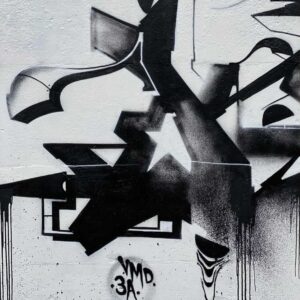Joel Van Moore Instagram - What a way to drop heat for the 1st round of #3by4project by @allchrome 
Thanks for showing us that it only takes 2 colours to burn.

#graffiti