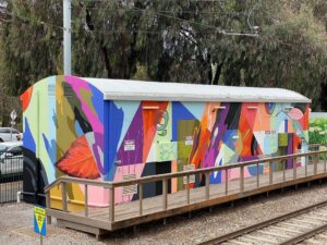 Joel Van Moore Instagram - Bringing some colour and inspiration from nature on this one from early in the year. #vanstheomega #adelaidestreetart #streetartnews #tmdees Adelaide, South Australia
