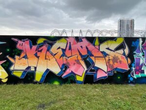 Joel Van Moore Instagram - Great times with the crew out in Miami @allchrome @ruste_bee @grabster @sinerdme