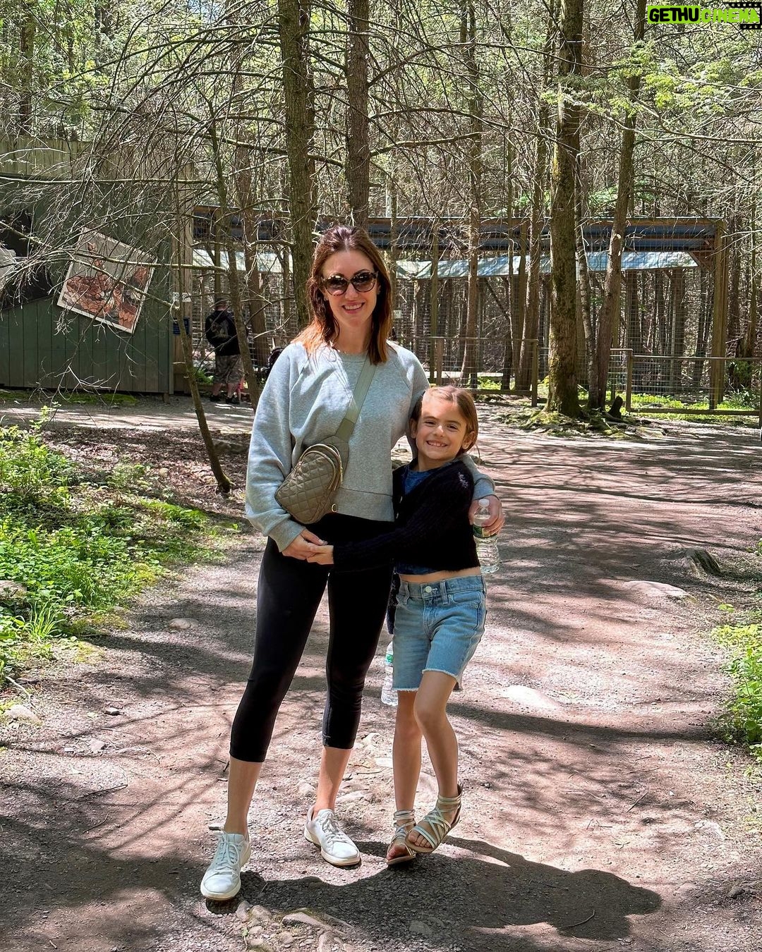 John Colaneri Instagram - Happy Mother’s Day to @colanerijenn, Gigi, and the rest of the moms today! ❤️❤️