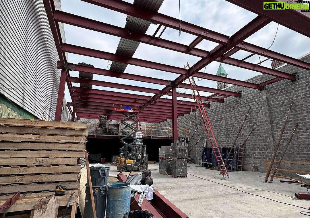 John Colaneri Instagram - So much is going on at @patelbrothers #jerseycity. The new store when complete is going to be the destination grocery store for all of #HudsonCounty. You will see from the progress pics that all the main steel is in for phase 1. We are building this in 2 phases and only half of the building is what you see now. More to come, but this is really starting to move now! #build #design #grocerystore @architect_rd_design Jersey City, New Jersey