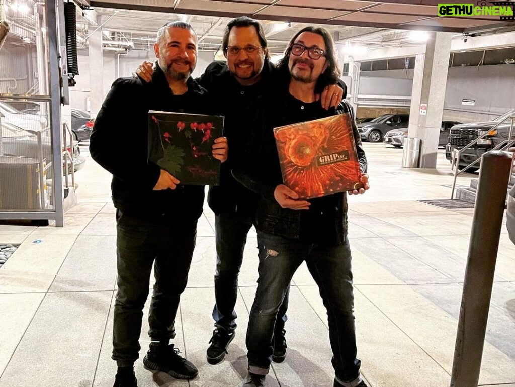 John Dolmayan Instagram - Two of the best drummers and nicest people! @davelombardo @johntempesta . Both have been inspiring me with their drumming and character for decades !