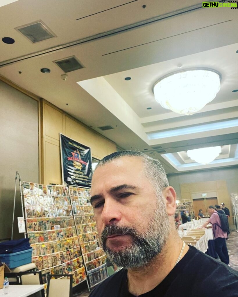 John Dolmayan Instagram - Come join us at torpedocon in Glendale ca , comics art and good vibes ! Glendale Hilton on Glen oaks and brand !!