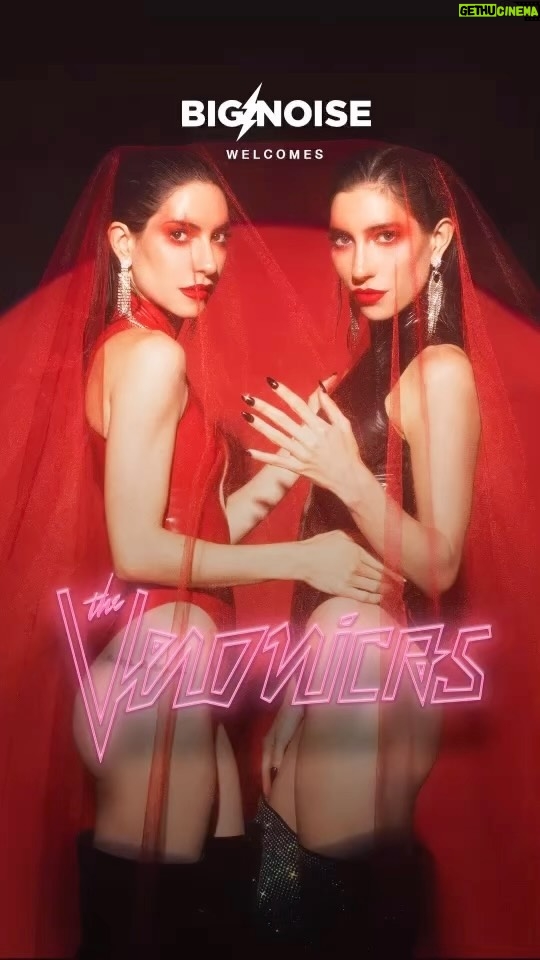 John Feldmann Instagram - SO STOKED to have @theveronicasmusic as part of the @bignoise family!! I absolutely LOVE @jessicaveronica and @lisa_veronica. LET’S GO!! 🤘 Calabasas, California