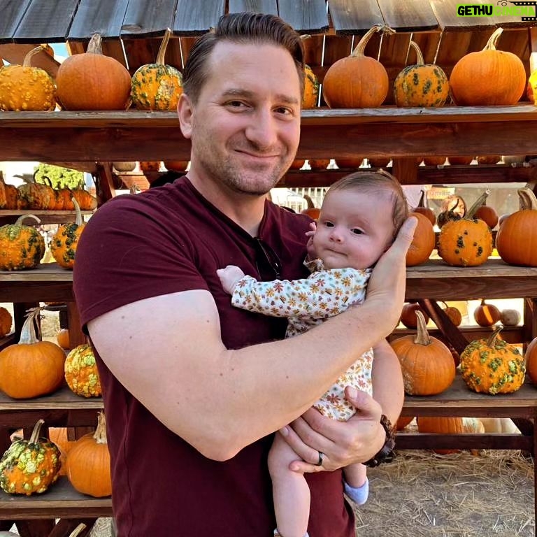 John Iadarola - 4.8K Likes - A trip to the pumpkin patch in five photos. Time enough to see a few 🎃s, then quick lunch, then zonked. 😂 And that's a wrap!