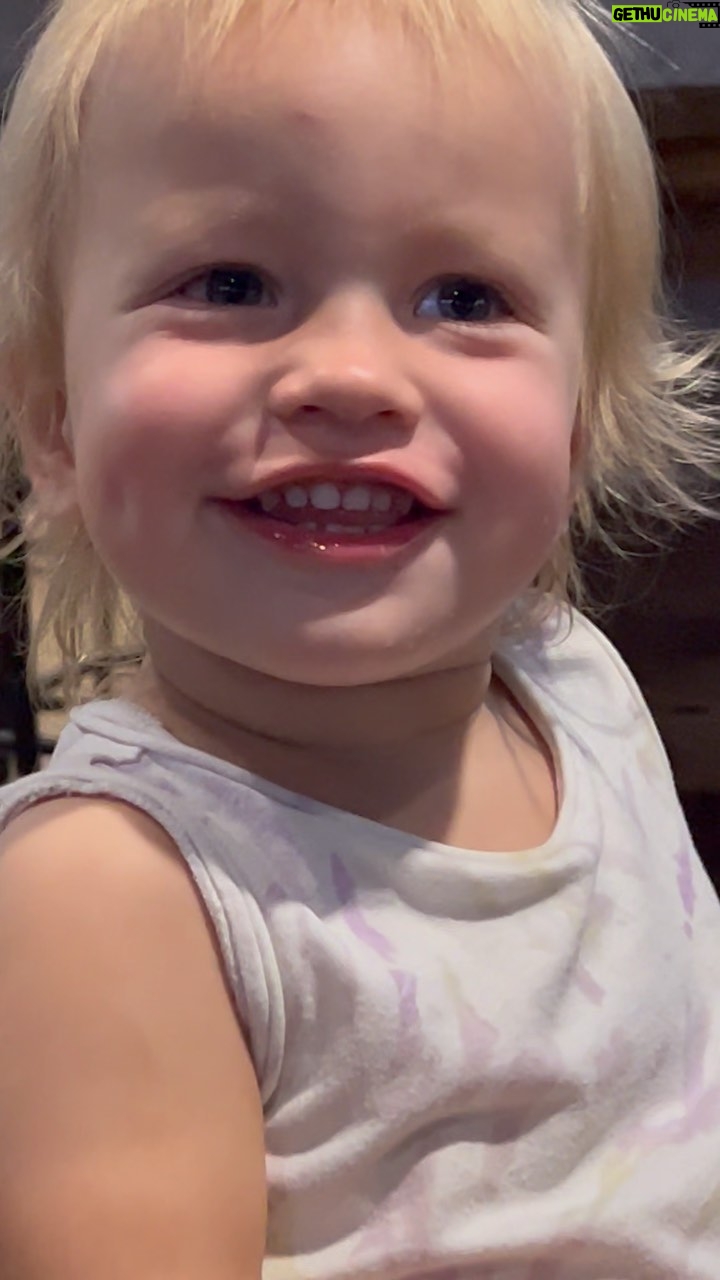 Johnathon Schaech Instagram - I could teach her how to be a movie star but she’s teaching me what life is truly all about.