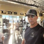 Johnathon Schaech Instagram - Haven’t been to North Hollywood golds gym in four years, it’s been nice to train there again #train #fit #goldsgym #fitness #fitnessmotivation #film #mikeohearn