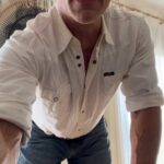 Johnathon Schaech Instagram - Going to a party in #nashville Who wants to join? Check out my #Blueridgetv belt buckle! A gift from my fantastic stunt double @444stunts My brother you are missed!