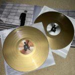Johnny Marr Instagram – The gold edition of Spirit Power. Nice. Pic @hiromyan06apr #spiritpower #johnnyfuckinmarr #johnnymarr