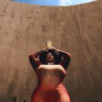 Jojo Todynho Instagram - O #TBT de hoje é "Divine" !!! Vocês sabem que algumas semanas atrás eu estive no México a convite de @jeanpaulgaultier e tive a honra de participar do lançamento de Gaultier Divine. A nova fragrância que exala a feminilidade e poder feminino! Sente esse poder, meus amores❤️ #IAmDivine #publi