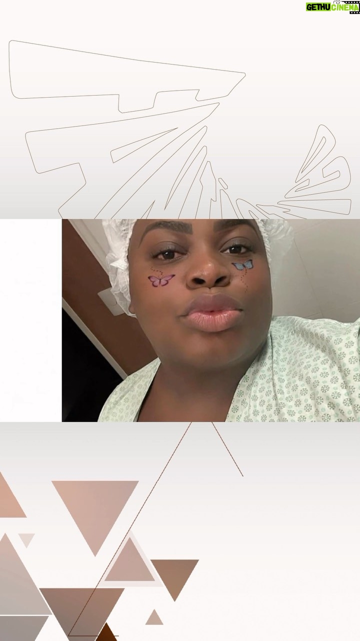 Jojo Todynho Instagram - JOJO TODYNHO Doze dias após passar por uma bariátrica, @JojoTodynho recebeu o #Fantástico em sua casa. Por exigência médica, a cantora teve que perder 20 quilos, com reeducação alimentar e muito exercício físico, antes de passar pela cirurgia. À repórter @Renataceribelli, Jojo disse que decidiu fazer o procedimento após participar da Dança dos Famosos no ano passado. Influenciou na decisão, também, uma vontade que ela confessou ao Fantástico. ➡ Saiba mais em g1.globo.com/fantastico/