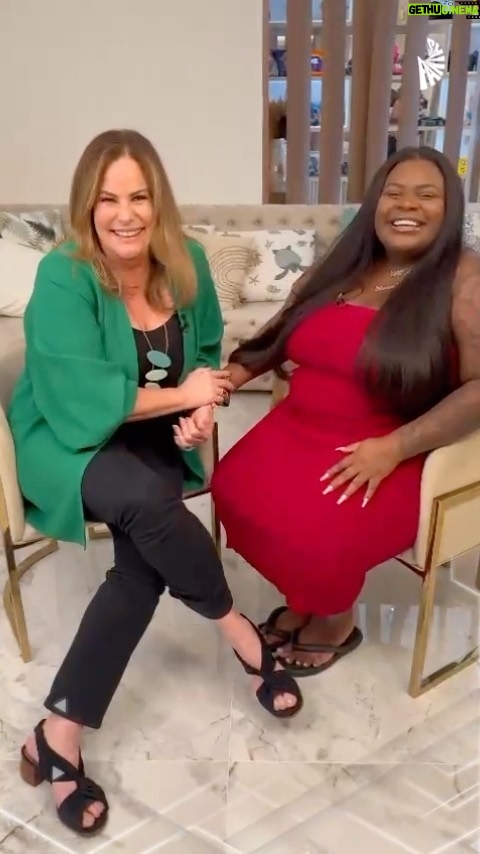 Jojo Todynho Instagram - ENTREVISTA Após passar por uma cirurgia bariátrica no começo deste mês, Jojo Todynho recebeu em sua casa a repórter Renata Ceribelli para contar como está a recuperação e a adaptação à nova rotina. A preparação começou no início deste ano, com exercícios físicos e uma dieta que a fez perder mais de 20 quilos. “Nunca romantizei a obesidade. Jamais. Se amar e entender que o melhor ponto da vida é quando você entende que a vida é sua e você tem que lutar por ela. E eu estou lutando por saúde e qualidade de vida”, afirmou a cantora. ➡️ Você vai ver a entrevista exclusiva neste domingo (20), no Fantástico.