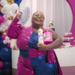 Jojo Todynho Instagram - Tá querendo ficar que nem a mãezona aqui? Ainda dá tempo de participar da Promoção Juntas Elas Causam em Dobro! Compre R$20 em produtos @vejalimpeza ou @vanish_brasil e concorra a 10 mil reais por dia e 1 milhão no sorteio final. E dobre suas chances levando Veja e Vanish na mesma compra. É fácil participar, você envia uma foto da nota fiscal pelo zap ou site, responde a gente por lá e pronto, já tá concorrendo. Porque quando essas marcas se juntam, elas causam em dobro, meu bem! E vamos combinar que de causação eu entendo, né? Participe Leia o regulamento da campanha em https://www.promojuntascausam.com.br #publi