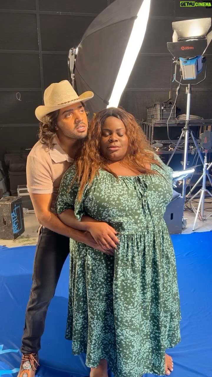Jojo Todynho Instagram - Tem mais alguém aqui que tem uma fivela de respeito? Marque seu Crush 😻🐱 Os Parças no Pantanal🤪vem aí o Pantanal dos Parças na @globoplay #gravção #serie #osparças #globoplay #pantanal