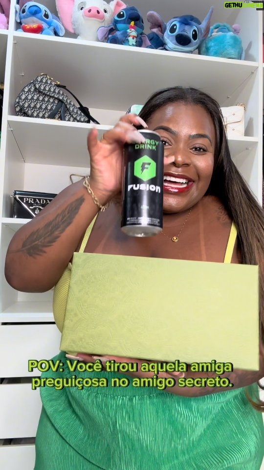 Jojo Todynho Instagram - Presente bom é presente útil, né? Pra esse Natal a dica é não esquecer o seu @fusionenergydrink pra ninguém dar desculpa que tá sem energia, hein? #FusionEnergiaProSeuDia #publi
