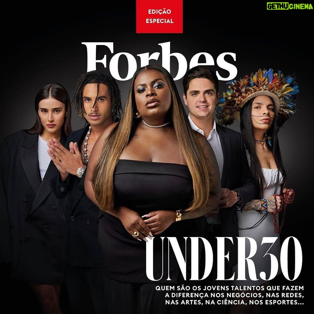 Jojo Todynho Instagram - Alô, Vó! Edição especial da @forbesbr 30 anos e sua neta está na capa! 🥹 BANGU VIROU, E SEMPRE VAI VIRAR! Hoje antes de sair de casa me peguei refletindo sobre tudo de que acontece comigo. Cada conquista, cada desafio, momentos de alegria, de tristeza... e para cada um deles eu agradeço sempre pela jornada incrível que tenho trilhado. 🙏✨ É maravilhoso como DEUS coloca pessoas incríveis em nosso caminho, família, equipe de trabalho, fãs, amigos... e eu só posso agradecer por cada oportunidade e aprendizado que Ele me proporcionou. Essa CAPA é um registro de GRATIDÃO! É um registro de muita emoção, de tudo de bom que passa na minha vida. VOCÊS FAZEM PARTE DISSO, OBRIGADA! @forbesbr @r2assessoria @renatabranconutri
