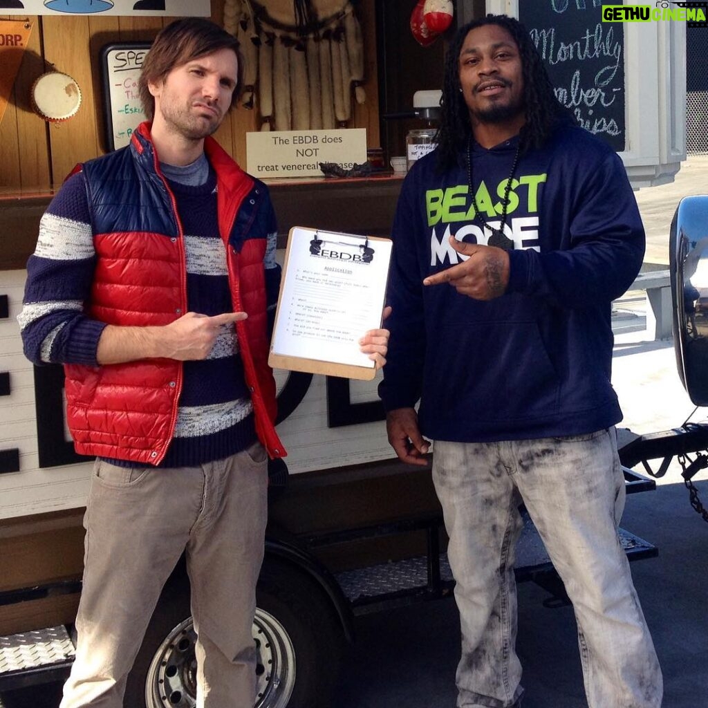 Jon Lajoie Instagram - Congrats on a really incredible, beastly career, @beastmode. It is a sad day for football, but a great day for TacoCorp. When are you going to announce that you're coming aboard full-time?