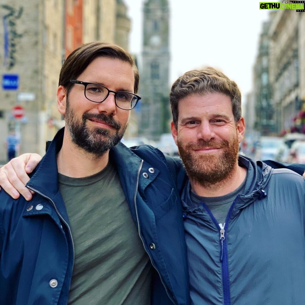 Jon Lajoie Instagram - Went to see my brother from another TV mother @steverannazzisi ’s hilarious and incredibly moving show Please Forget at the Edinburgh Fringe festival yesterday. It’s honest as fuck storytelling, and funny as hell. GO SEE IT if you’re in Edinburgh this weekend. 4:30pm @ The Caves today and tomorrow. There’s nothing like it at the Fringe. #edinburghfringe Edinburgh, United Kingdom