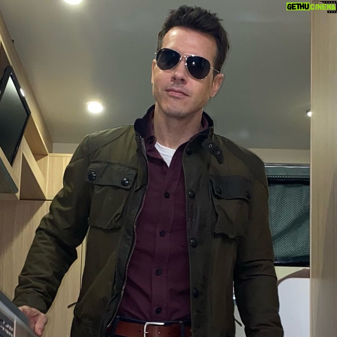 Jon Seda - 29.3K Likes - Yes, the natural transition from a Detective on #ChicagoPD would be to a Doctor of course! #LaBrea Coming soon on @NBC Tuesday’s at 9c. Hope you come along for the ride! 👊🏻