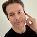 Jon Seda Instagram - “Can you hear me now?” #Fun #press day for Season 2 of #LaBrea premiering Sept. 27th on @NBC 9/8c. @universaltv #fyp #instagood #instalike #actor #scifi