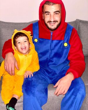 Jonathan Zidane Instagram - Aujourd’hui 31 ans avec les miens ☝️ 👨‍👩‍👧‍👦