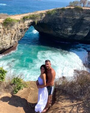 Jonathan Zidane Instagram - Tout les jours je t’aime un peu plus @racha_lz ❤️